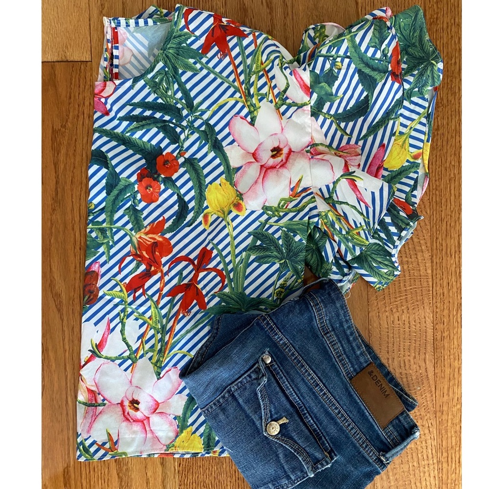 ✨ Floral Print Ruffle ✨